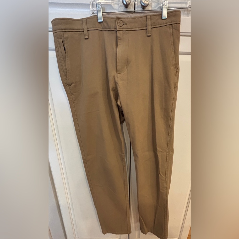 Dockers men’s chino pants new size 34x32